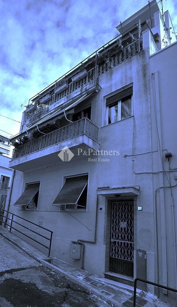 (For Sale) Residential Building || Athens Center/Athens - 400 Sq.m, 7 Bedrooms, 850.000€ 