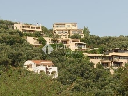 (Προς Πώληση) Λοιπά Ακίνητα Ξενοδοχείο || Ν. Κέρκυρας/Κασσιόπη - 2.500 τ.μ, 4.500.000€ 