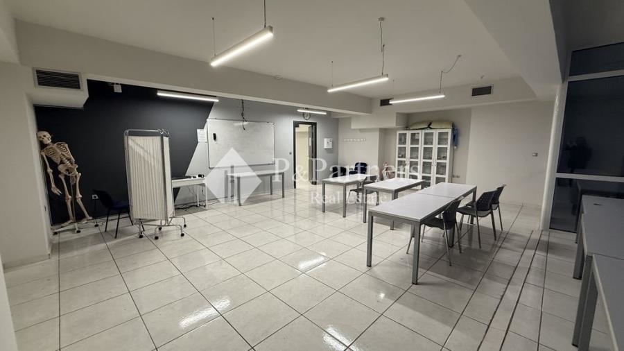(For Sale) Commercial Building || Athens Center/Athens - 1.520 Sq.m, 2.400.000€ 