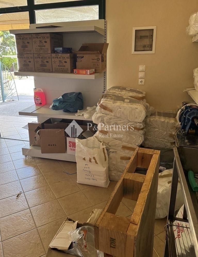(Προς Πώληση) Επαγγελματικός Χώρος Κατάστημα || Πειραιάς/Αίγινα - 31 τ.μ, 68.000€ 