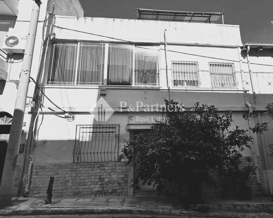 (Προς Πώληση) Κατοικία Μονοκατοικία || Αθήνα Κέντρο/Βύρωνας - 168 τ.μ, 3 Υ/Δ, 270.000€ 